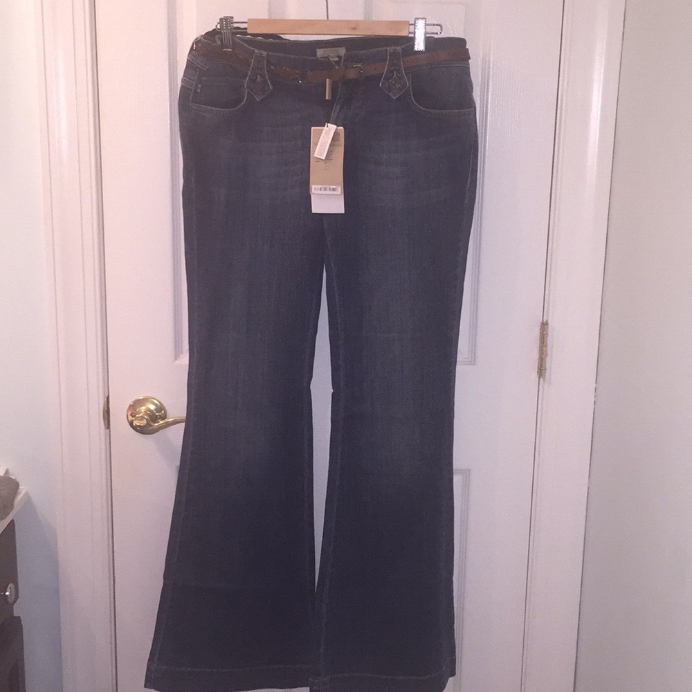 Burberry NEW wide bootcut jeans. Size 10